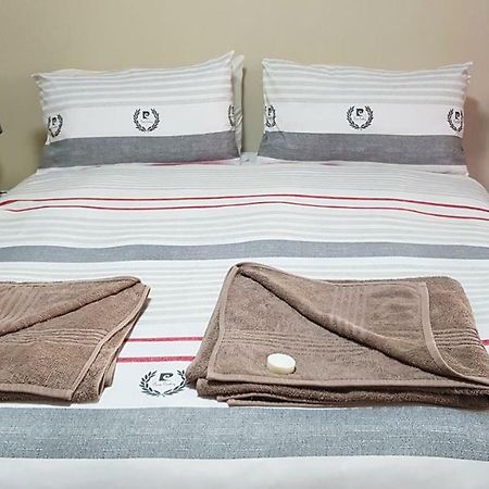 Stutt B&B Stutterheim ภายนอก รูปภาพ